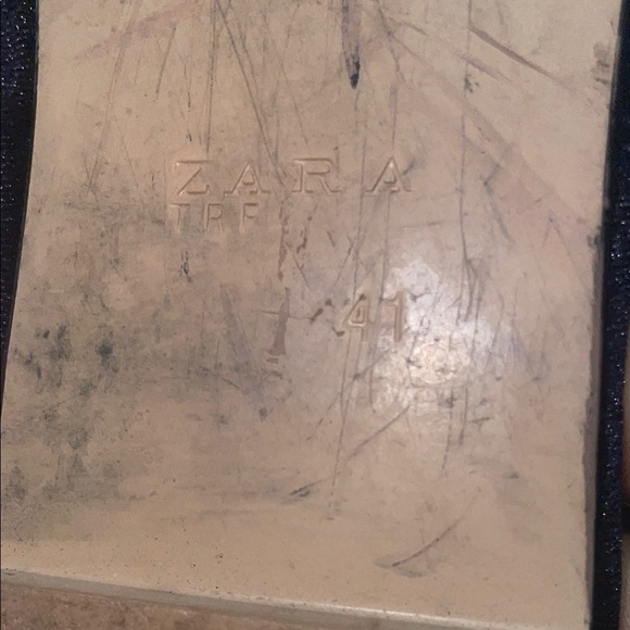 Zara Women's Elegant Blue Velvet Flats - Picture 5 of 6